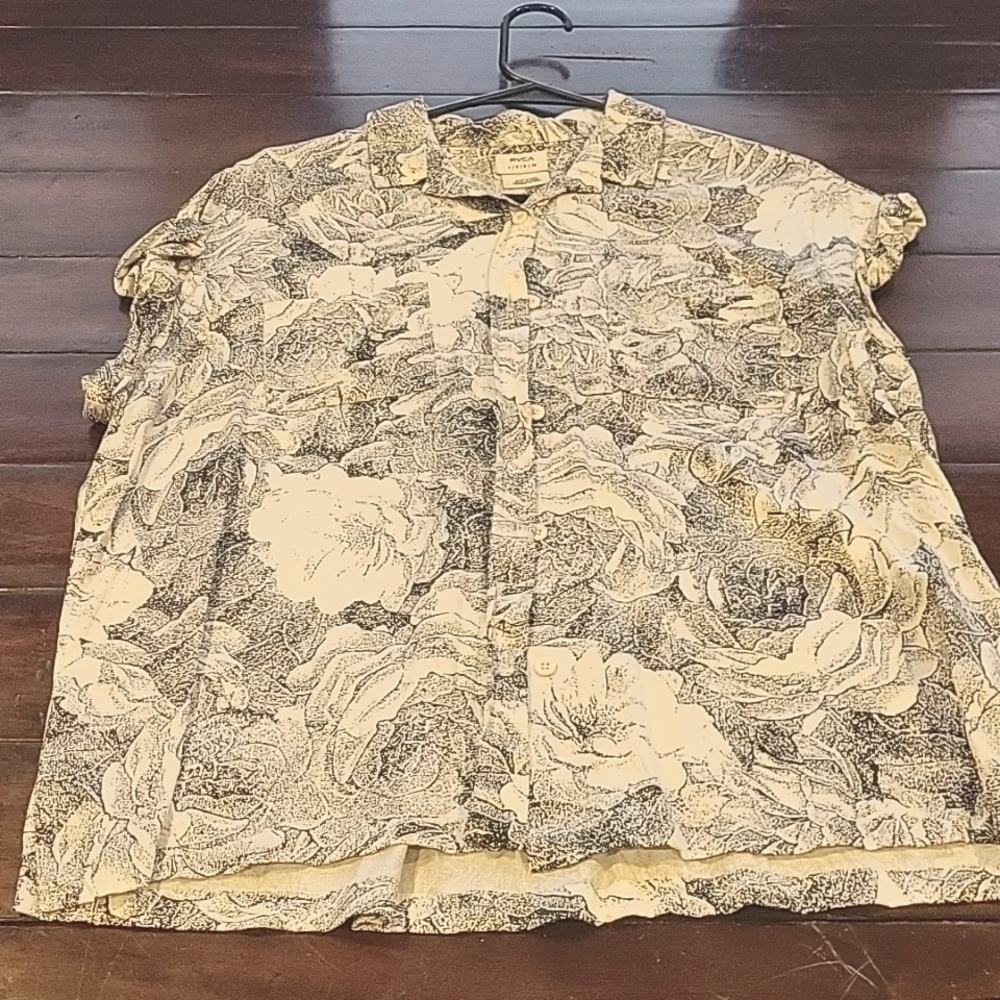 RVCA Button Up